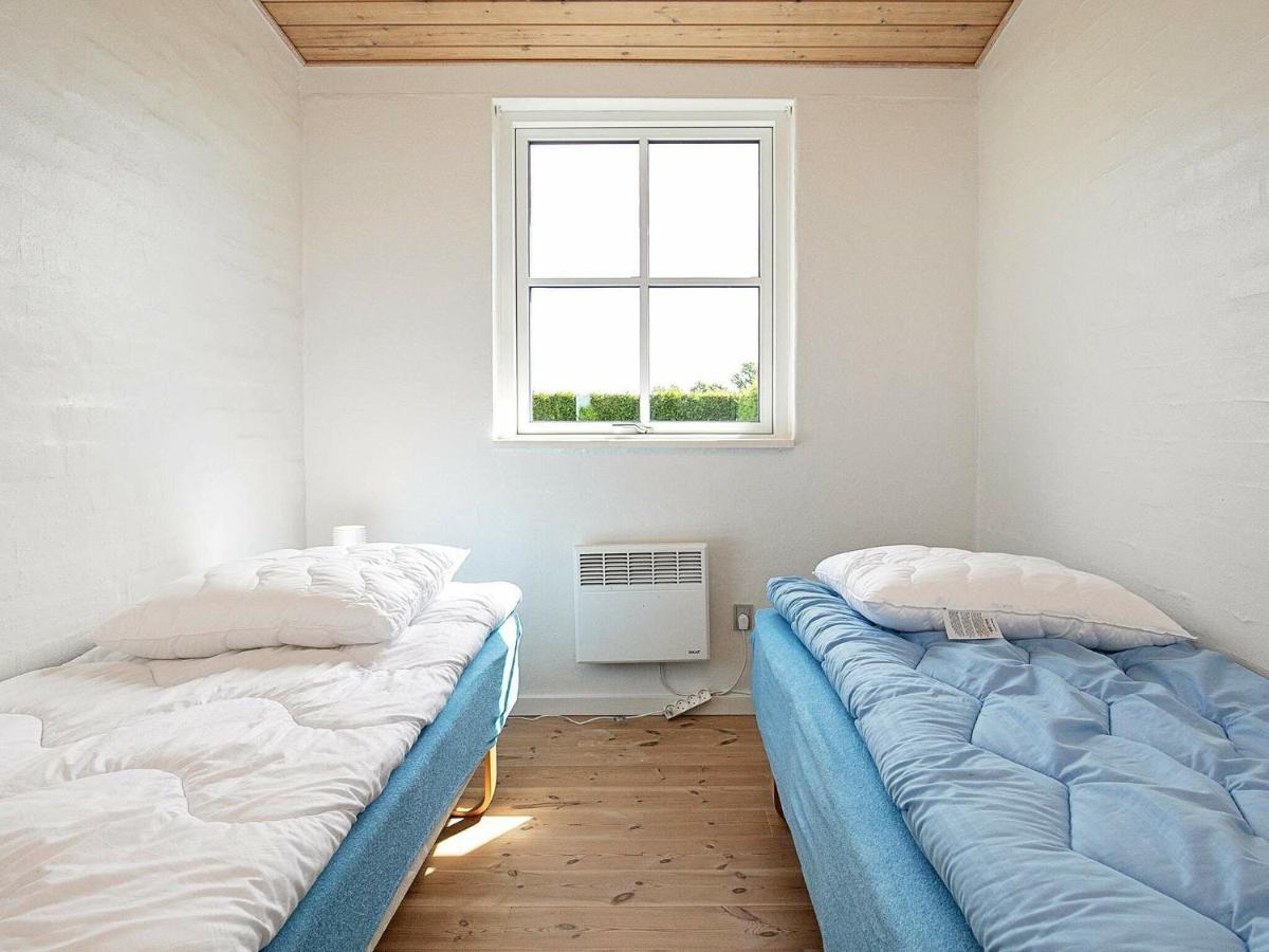 6 Person Holiday Home In Fåborg Zimmer foto